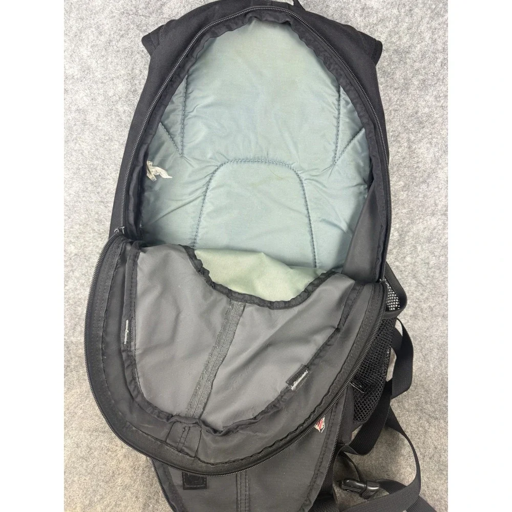 Dakine backpack features